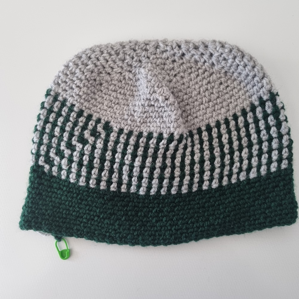 moss stitch crochet beanie without ribbing