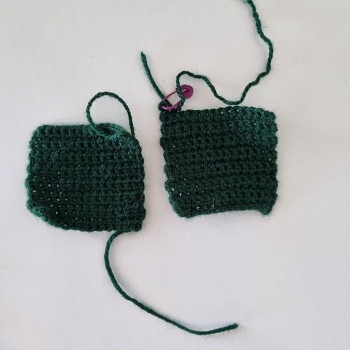 2 crochet squares